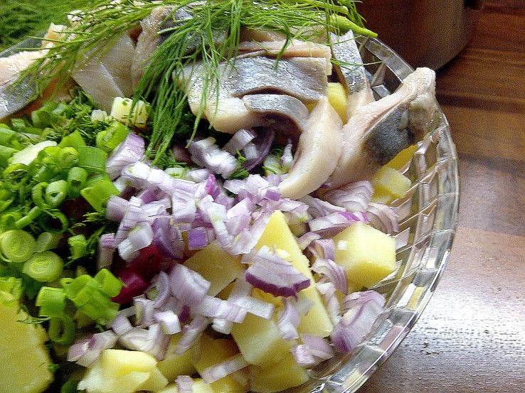 Kartoffelsalat mit Rote Bete und Matjes « Küchentratsch