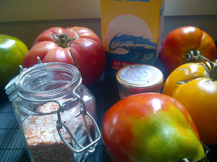 Tomatensalz mit Tomaten